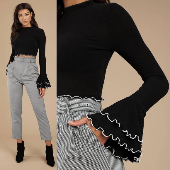 LOST + WANDER Austin Flare Sleeve Crop Top - Picture 5 of 9